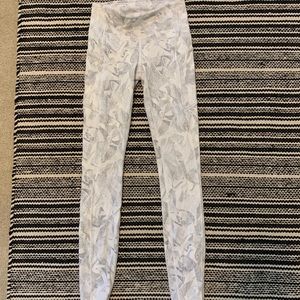 Lululemon speed up tight